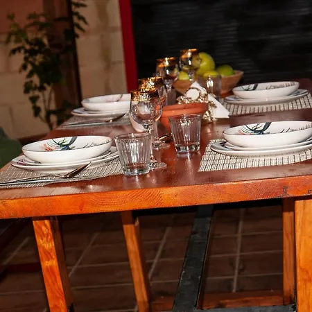 Espacio Con Piscina, Spa, Barbacoa
